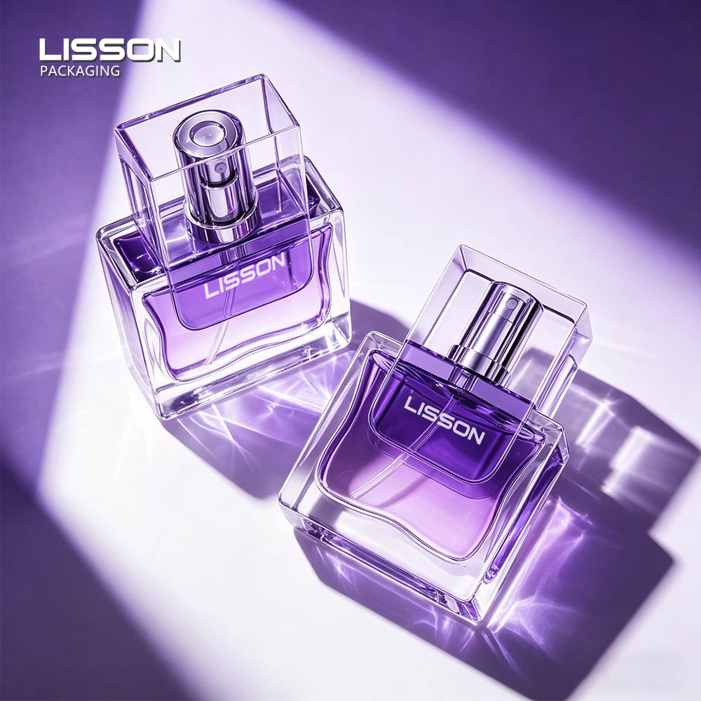 Tendências de frascos de perfume quadrados e planos que moldarão as fragrâncias de verão em 2026